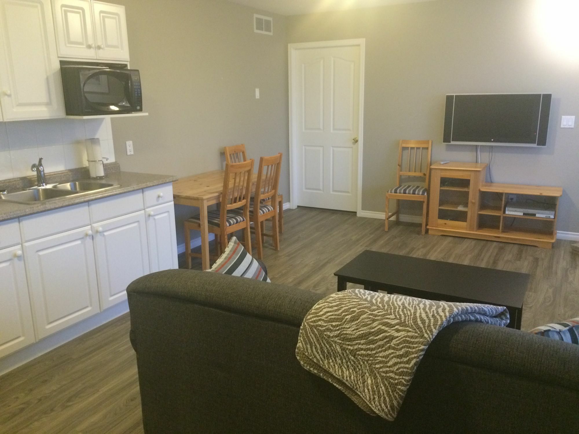 Acker Vacation Rentals Kelowna Extérieur photo