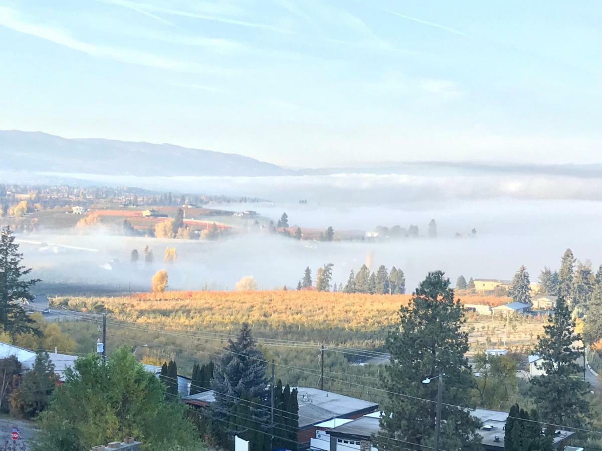 Acker Vacation Rentals Kelowna Extérieur photo
